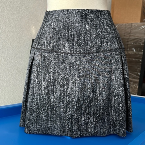 Lululemon Lost In Pace Skirt (Tall) (15") size 10
Air Time White Black - Picture 7 of 13